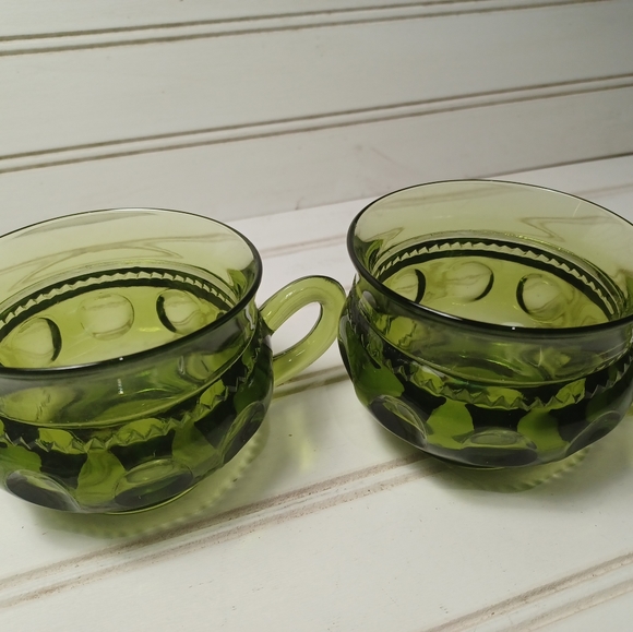 Vintage Indiana green Glass Kings Crown Thumbprint Coffee Cup. Condition is pre- - Picture 2 of 6